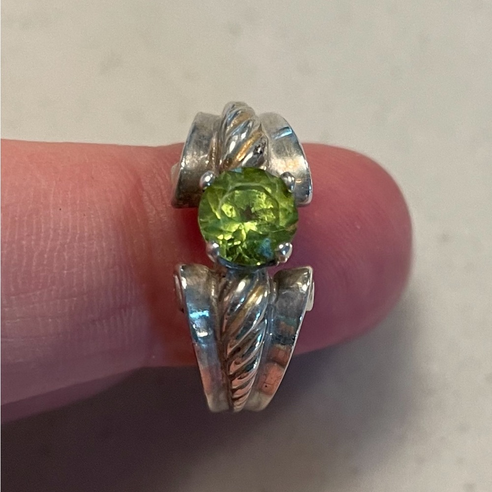 Peridot sterling silver ring